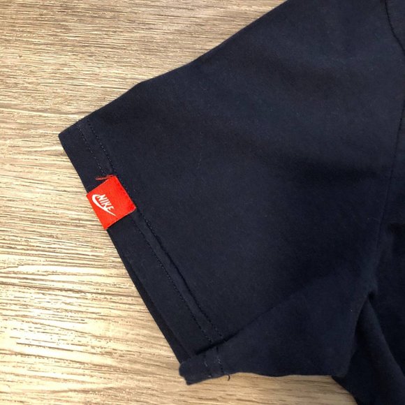 Nike| Y2K T-Shirt Shimmering Logo - Picture 4 of 6